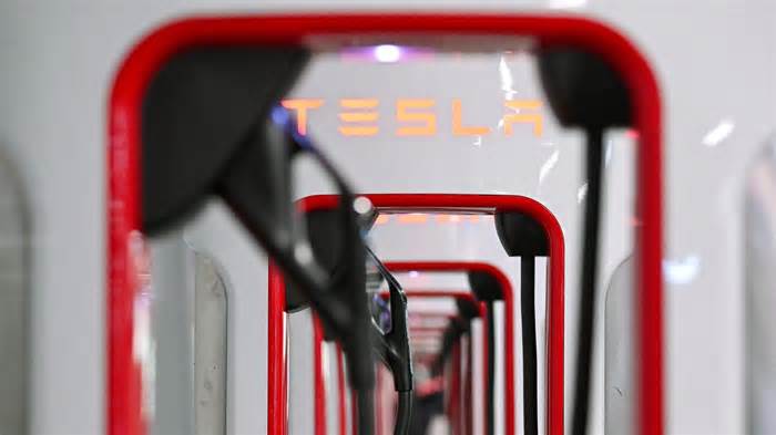 Tesla Stock Pops 5% To 2-Month High As Q3 Deliveries, Robotaxi Event Await