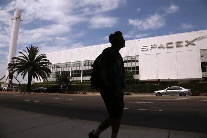 SpaceX sues California regulators, alleging anti-Musk bias in rocket rejection