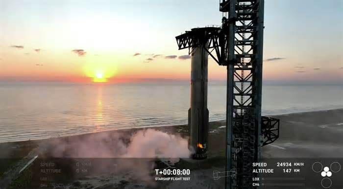 In most successful Starship test flight yet, SpaceX lands massive booster at South Texas Starbase