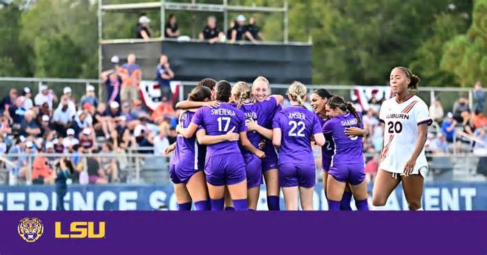 LSU Soccer Defeats Auburn in First Round of SEC Tournament, 2-1