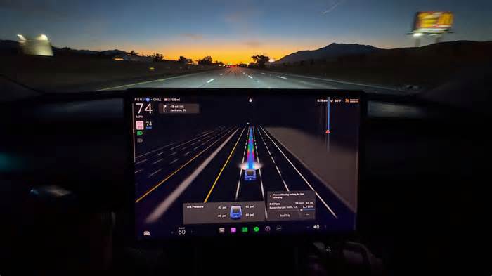 Crashes involving Tesla’s Full Self-Driving prompt new federal probe