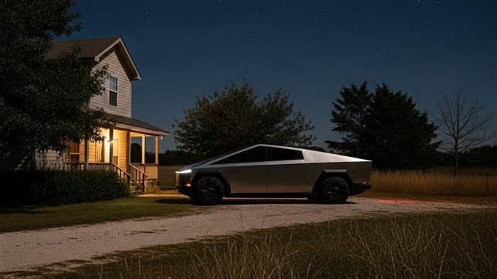 This Is Weird, My Tesla Cybertruck’s Alarm Woke Us Up, the Door Was Slightly Open and Window Dropped For No Reason, and No One Was Around It