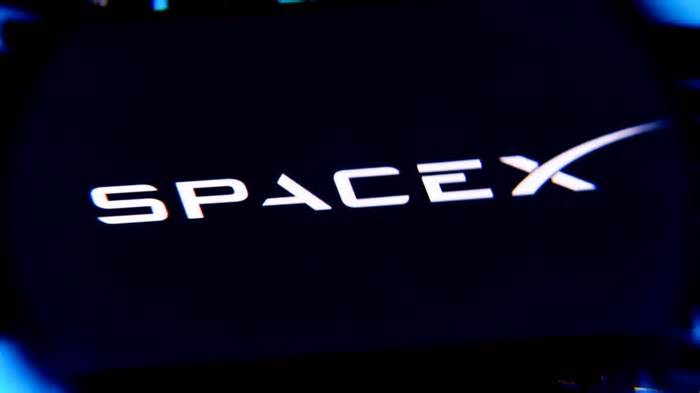 SpaceX Pitches NASA on 'Marslink,' a Version of Starlink for the Red Planet