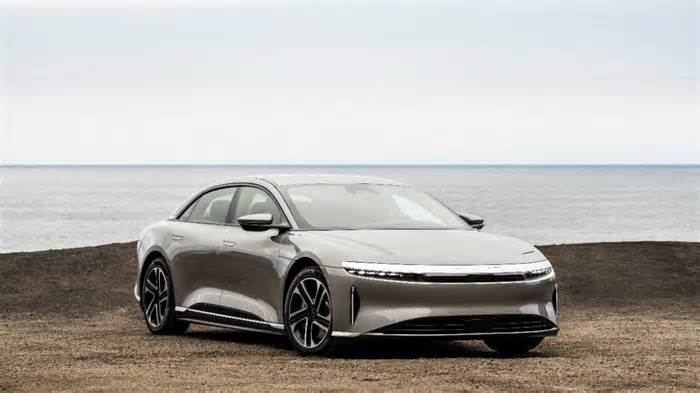 I Switched From Tesla Model S To Lucid Air GT After 8.5 Years And The Sprint Mode Acceleration, Massage Seats And Luxury Interior Already Make It Worth The Wait