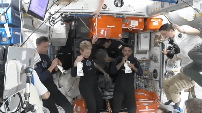 Axiom-4 Mission: Shubhanshu Shukla Begins Journey Back to Earth as SpaceX Capsule Undocks from ISS
