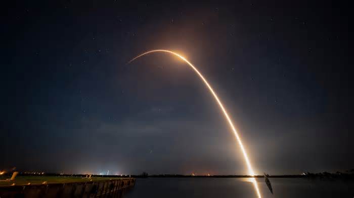 Watch: SpaceX launches Starlink mission from Cape Canaveral; 28 more broadband satellites added to low-Earth orbit