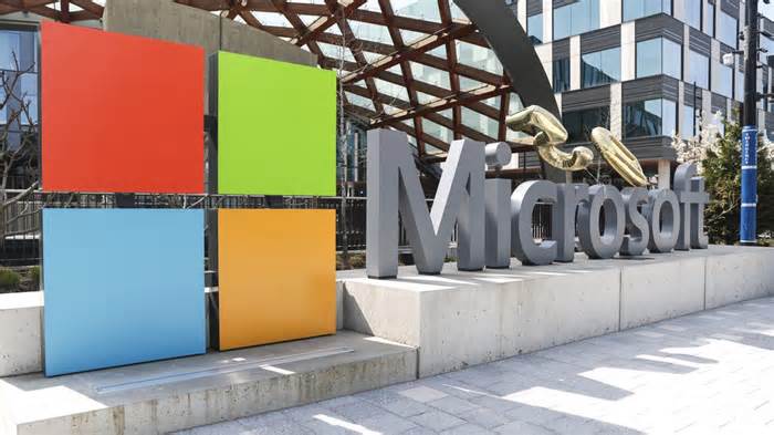 Elon Musk, who’s suing Microsoft, is also software giant’s special guest in new Grok AI partnership