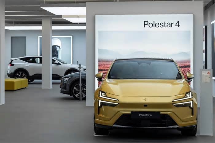 Tesla drivers are ditching their cars and buying Polestars in record numbers