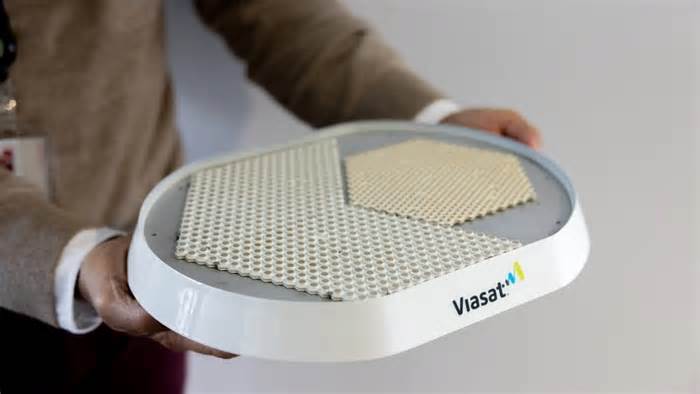 Viasat to Develop Phased Array Antenna for Air Force ‘Global Lightning’ Program