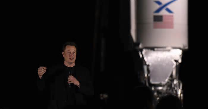 Watch Live: SpaceX's Starship launch and Musk Mars talk