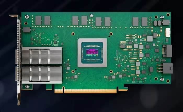 AMD reveals world's first Ultra Ethernet 400 Gbps network card