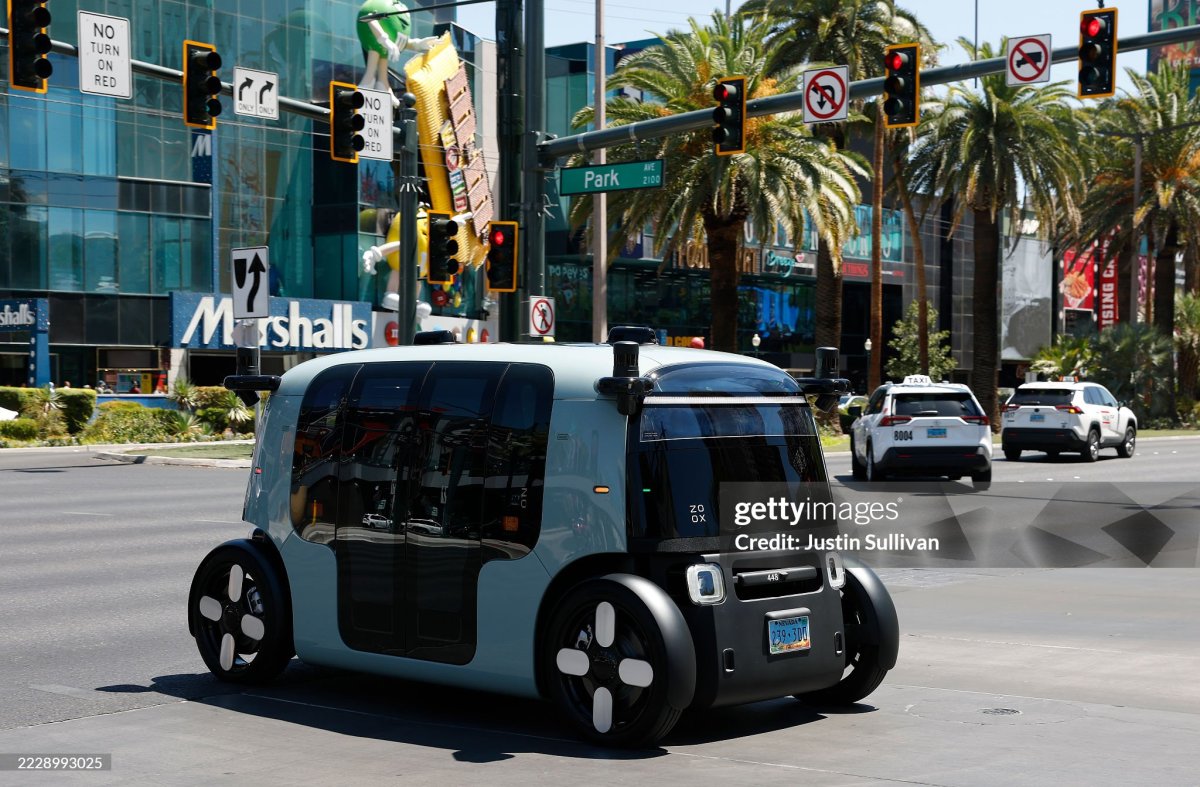 Amazon's Zoox makes a move on Tesla Robotaxi territory