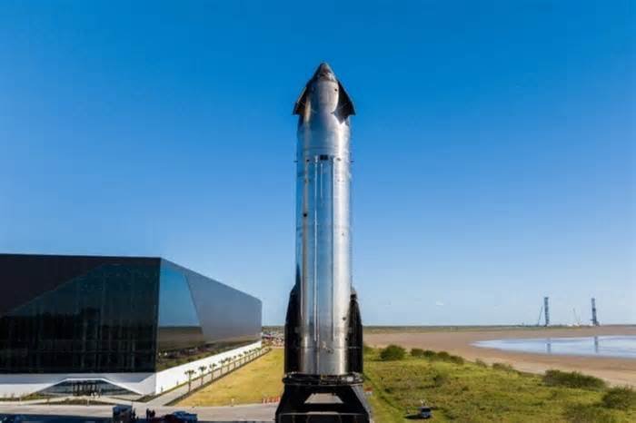 Starship Yet To Get Regulatory Clearance For Upcoming Flight But Elon Musk's SpaceX Hopeful For Friday Launch