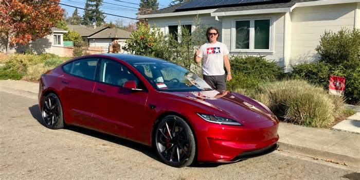 My Tesla FSD diary: 5 months of curiosity, amazement, shock, and embarrassment