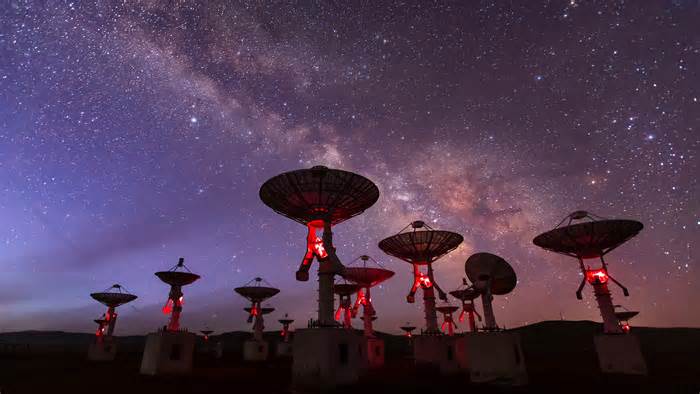 Radio Astronomers Sound the Alarm as Starlink Saturates the Sky