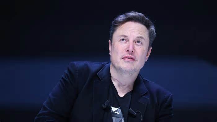 Cards Against Humanity Sues Elon Musk, Says SpaceX Is Trespassing on Its Land