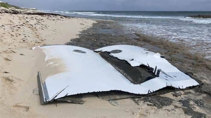 Debris from Blue Origin and SpaceX rockets found in Bahamas and Europe