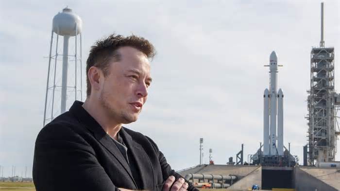 Cards Against Humanity sues SpaceX, alleging trespassing near Texas border