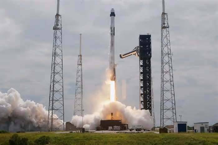 FAA Launches Investigation Into Falcon 9’s Missed Splashdown After Crew-9 Launch