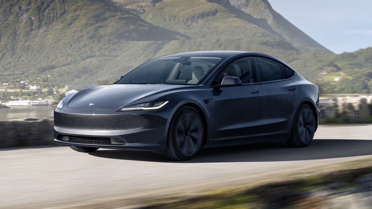 Tesla fatal crash lawsuit takes a wild turn