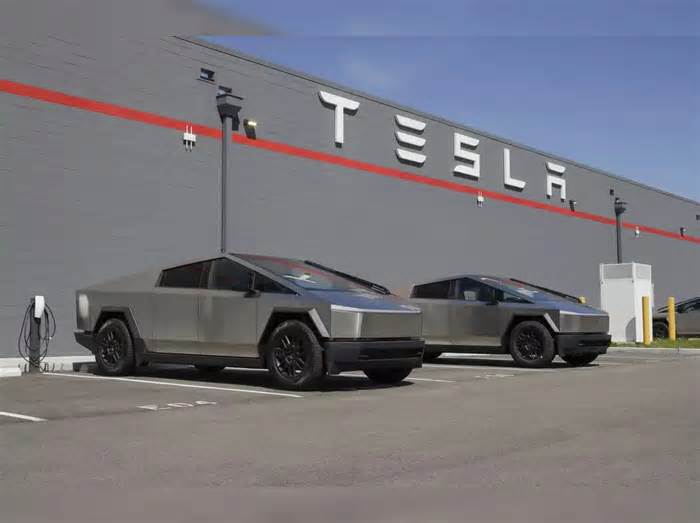 Tesla likely to face 'a few rough quarters' from end of US EV support: CEO Elon Musk