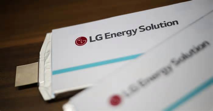 Exclusive: LG Energy Solution, Tesla sign $4.3 bln battery supply deal, source says