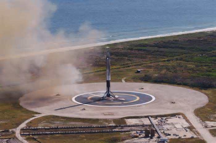 LZ-1 receives its final Falcon landing as SpaceX...