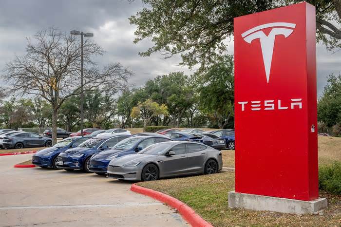 Tesla Delivers Blowout Quarter, Lays Out Bold Ambitions For 2025