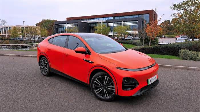 Electric Xpeng G6 - new Tesla Model Y rival?