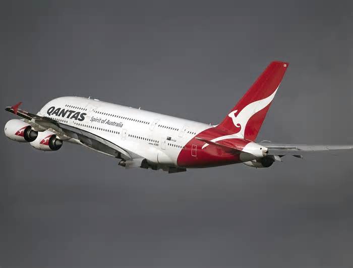 SpaceX debris delays Qantas’ Johannesburg flights