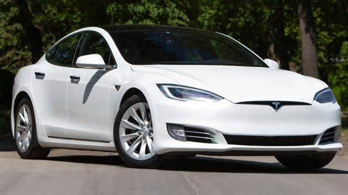 Has Tesla Gotten Better At Building Cars, Or Do They Still Have Panel Gaps?