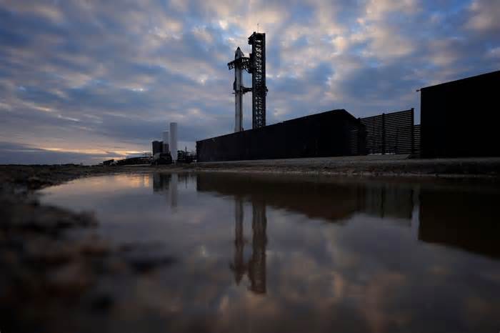 Elon Musk’s SpaceX Test-Launch Of Starship Ends In ‘Rapid Unscheduled Disassembly’