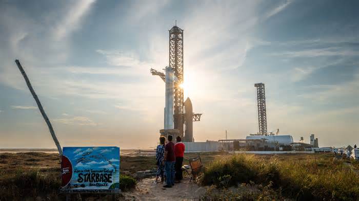 Elon Musk’s new city puts SpaceX in the driver’s seat. Could public services be at risk?