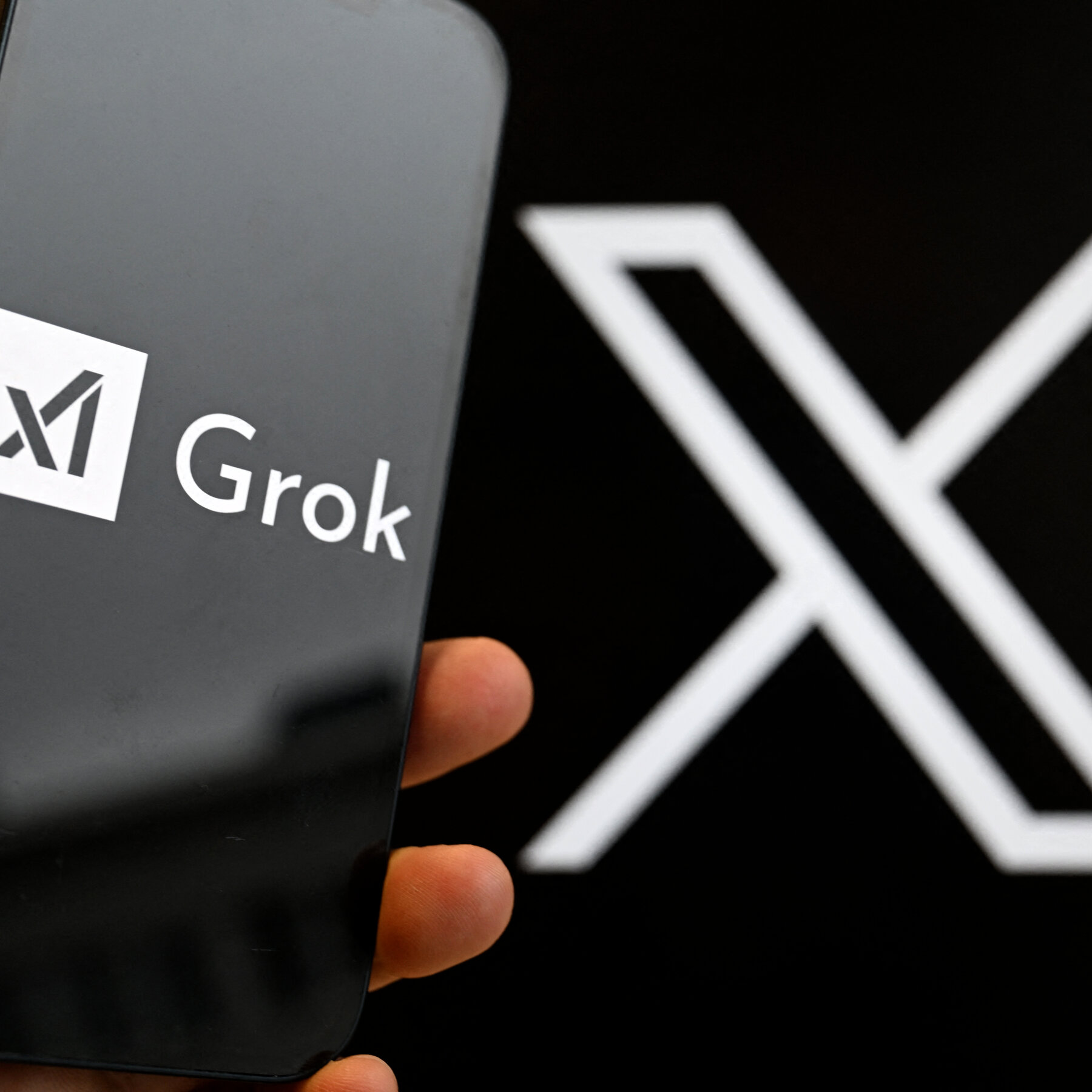 Elon Musk’s X Faces EU Inquiry Over Sexualized AI Images Generated by Grok