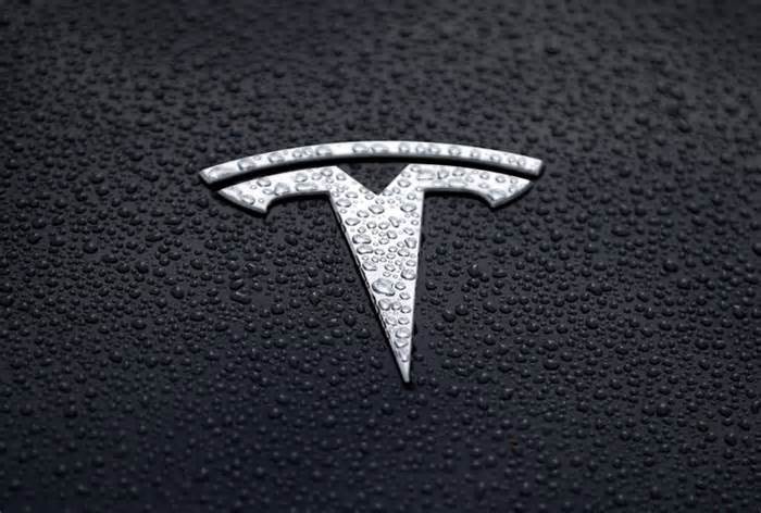 Tesla strikes $4.3B battery supply deal with LG Energy - report