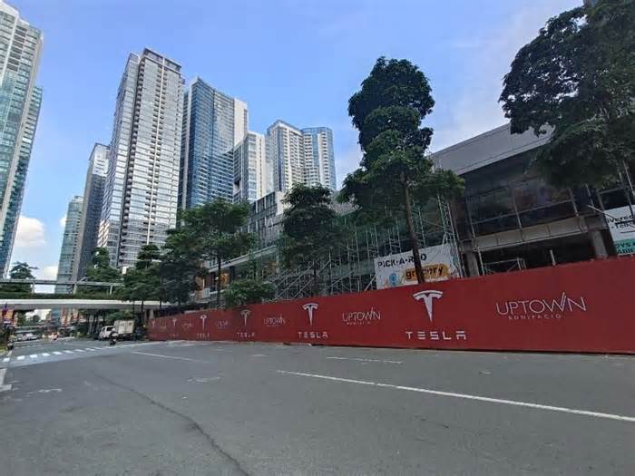 Tesla to Open Flagship Store in Uptown Bonifacio