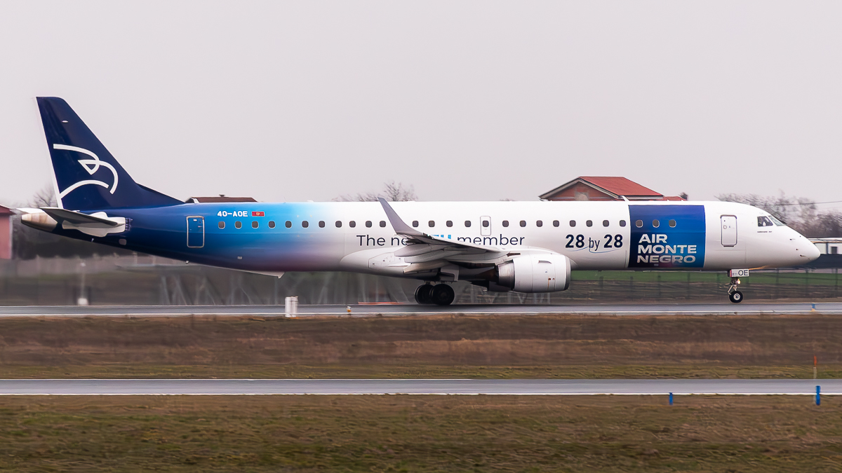 Air Montenegro promoviše ulazak Crne Gore u EU: Avion sa sloganom „28 by 28“ u Beogradu