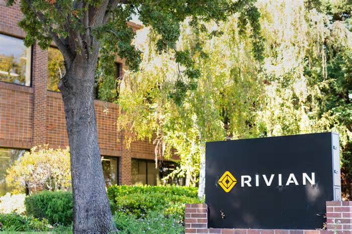 Rivian Is The EV Stock To Hold In 2025, Not Tesla (Upgrade)