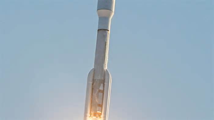 Launch doubleheader recap: Live updates from SpaceX Starlink, ULA Amazon missions in Florida