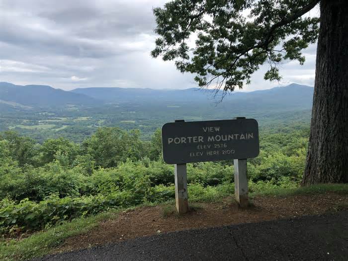 Crossing the Blue Ridge Parkway is slow going in quest for broadband deployment