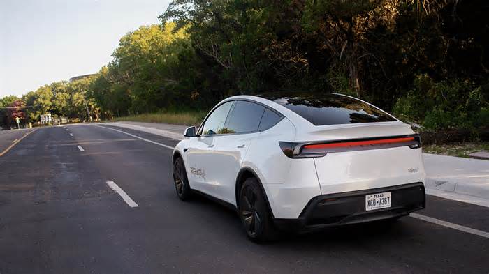 Tesla stock soars following Austin AI robotaxi event