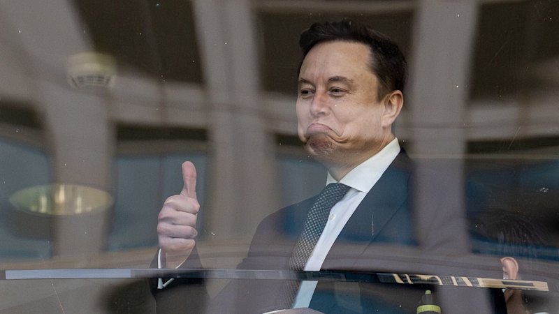 ‘It felt like a bribe’: Elon Musk takes aim at Sam Altman as he returns to witness stand
