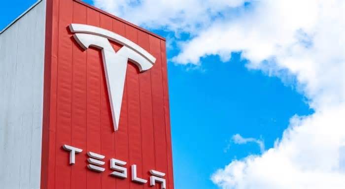 Reliable Tesla Number Cruncher Forecasts Biggest Delivery Beat In 3 Years: Fund Manager Says This Could Change The Stock's Narrative