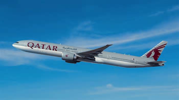 World’s first Boeing 777 with SpaceX Starlink internet debuts on Qatar Airways