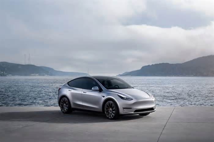 Tesla’s Updated Model Y Begins Production in Europe Amid Declining Sales