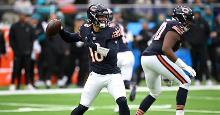 Caleb Williams, Cole Kmet Impress NFL Fans as Bears Rout Trevor Lawrence, Jaguars