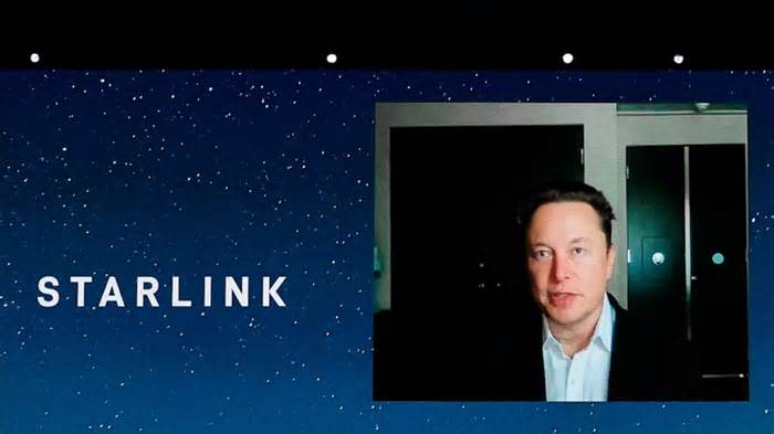 Elon Musk Uses Starlink Access in North Carolina to Slam FCC, Support Trump