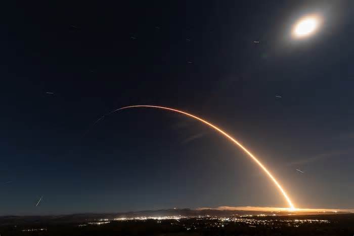 Early Morning Rocket Launch Wakes Up Santa Barbara County