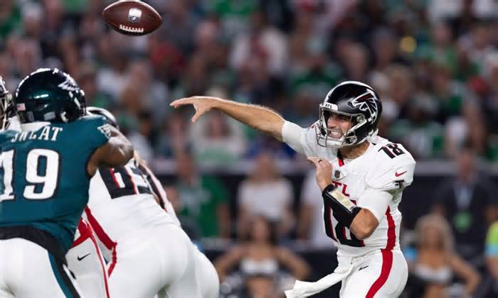 Twitter reacts to Falcons' improbable comeback win over the Eagles