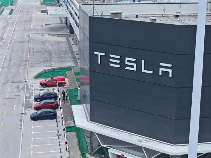 Tesla Optimus, Robotaxi Positives To Outweigh EV Weakness In Q2 Earnings, Says Analyst: Retail Awaits ‘Good Numbers’